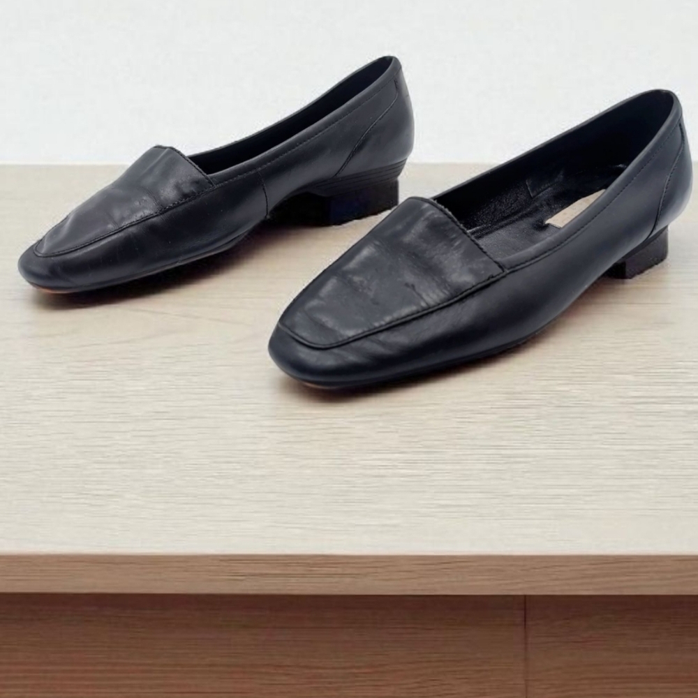 Vintage Partners Sz 5.5 Black Loafers for Women 1980s